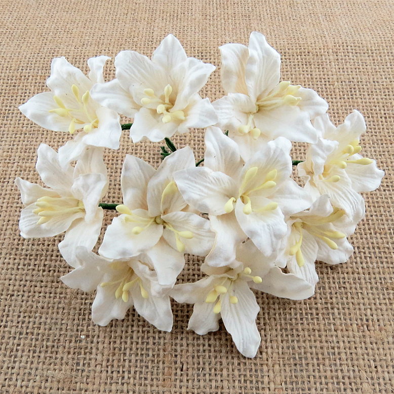 50 WHITE MULBERRY PAPER LILY FLOWERS - Click Image to Close