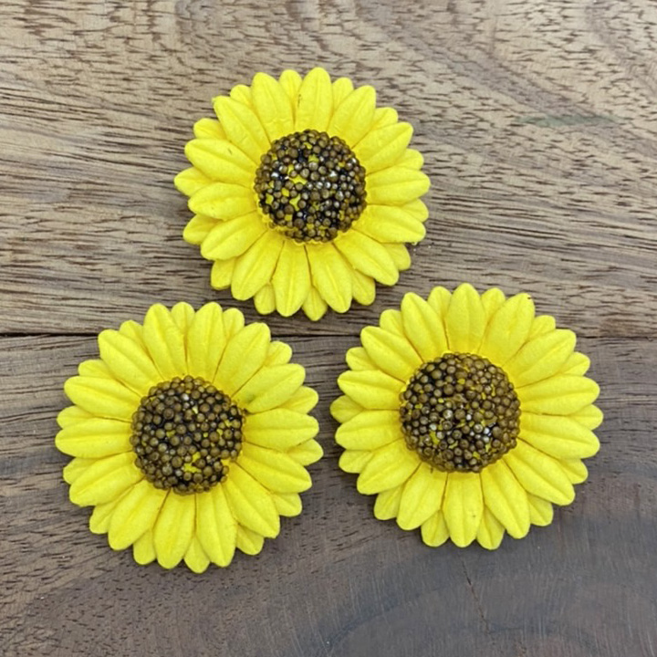 50 YELLOW MULBERRY PAPER SUNFLOWERS - Click Image to Close