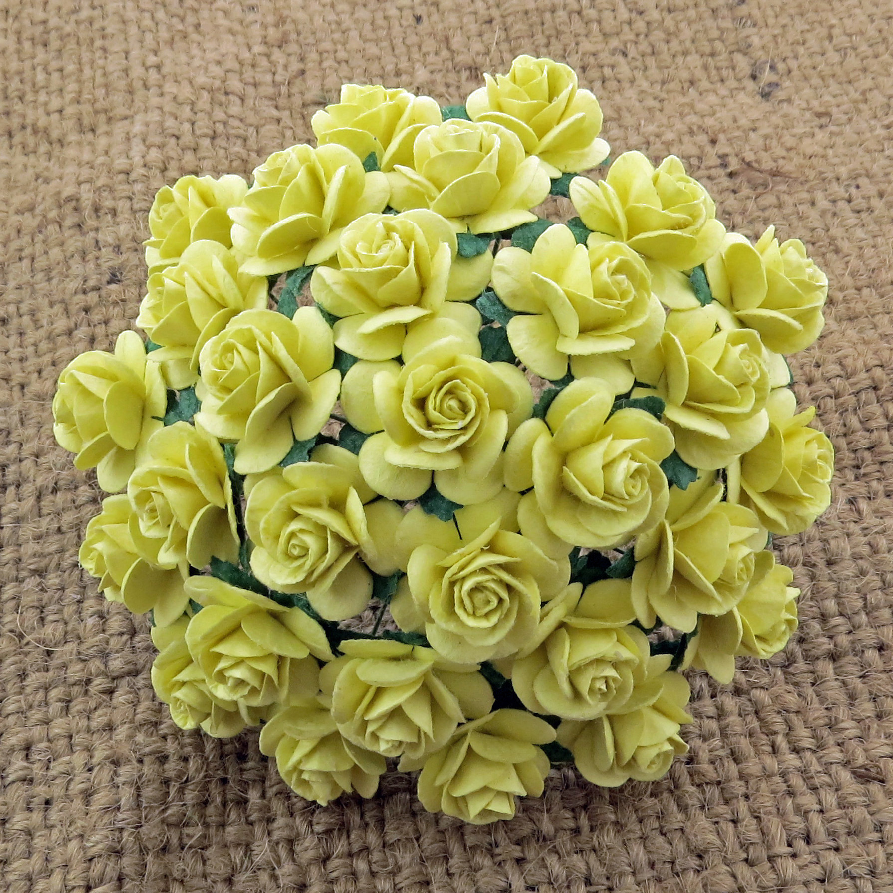 100 LEMON YELLOW MULBERRY PAPER OPEN ROSES