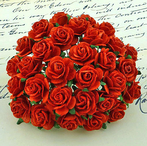 100 RED MULBERRY PAPER OPEN ROSES - Click Image to Close