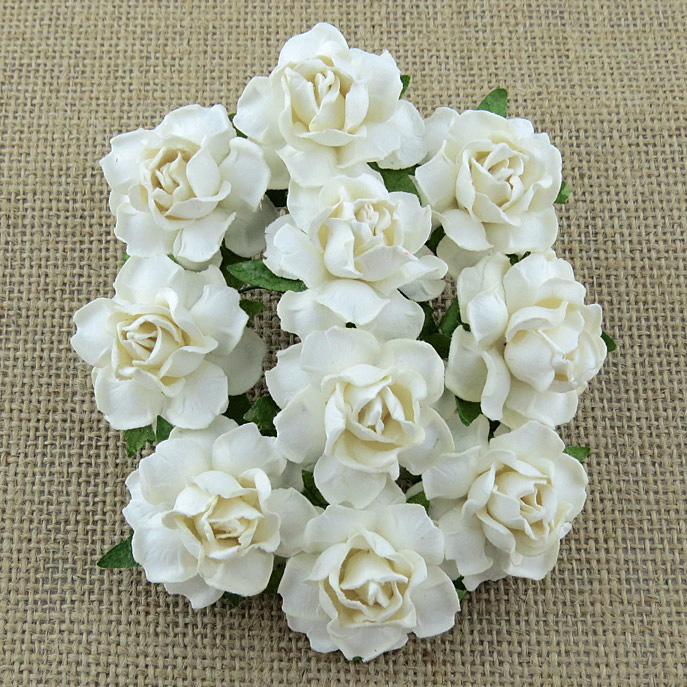 50 WHITE MULBERRY PAPER COTTAGE ROSES - Click Image to Close