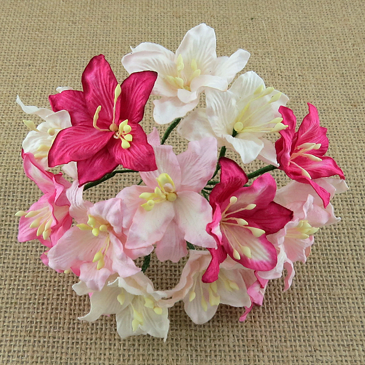 50 MIXED PINK AND WHITE MULBERRY PAPER LILY FLOWERS - Click Image to Close