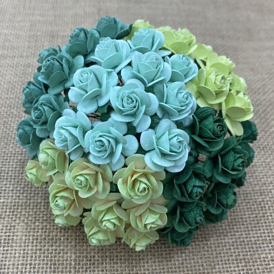 100 MIXED GREEN MULBERRY PAPER OPEN ROSES