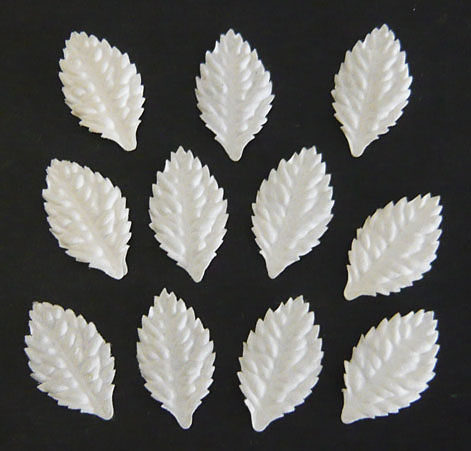 100 WHITE MULBERRY PAPER LEAVES - 30mm - Click Image to Close