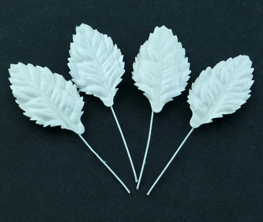 50 WHITE MULBERRY PAPER LEAVES WITH STEM 30mm - Click Image to Close