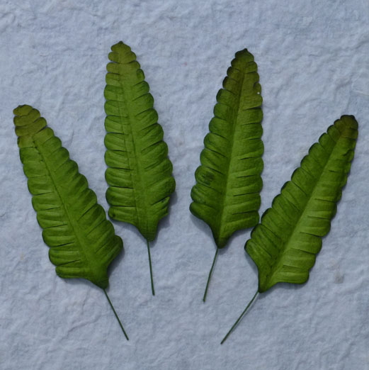 100 Green Fern Mulberry Paper Leaves - 70mm