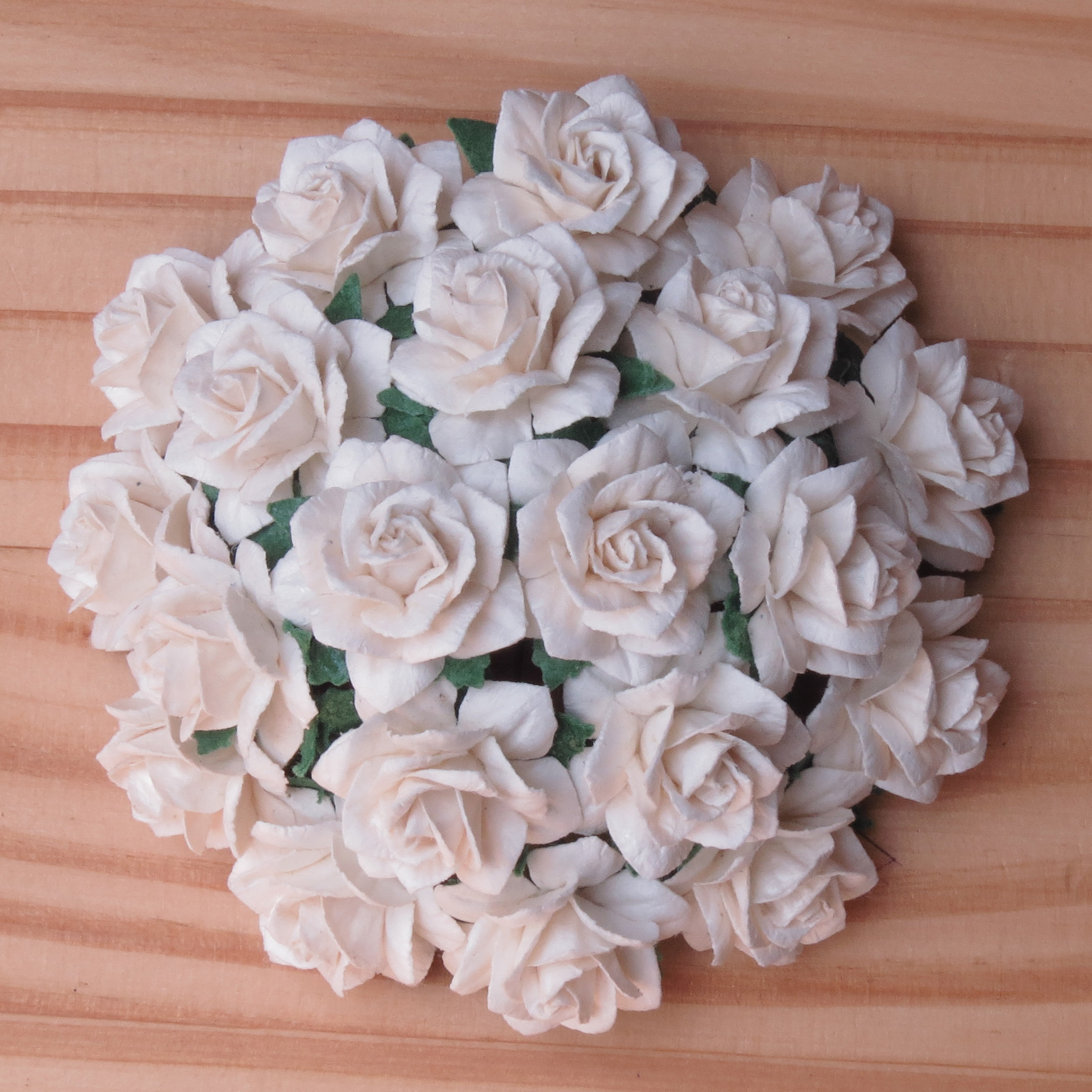 50 IVORY MULBERRY PAPER STAR ROSES 25mm